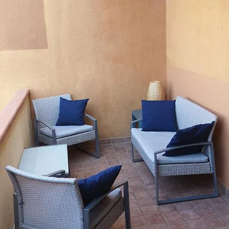 Appartamento Casa Izzo, Trilocale Con Terrazza E Parcheggio Privato La Maddalena (Sassari)